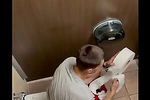 SUPER HOT YOUNG WHITE Gay blade TAKING A LONG DUMP -SAMPLE