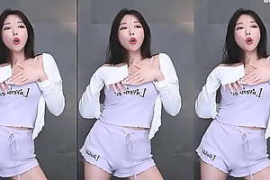 Sexy Korean Streamer dancing #2